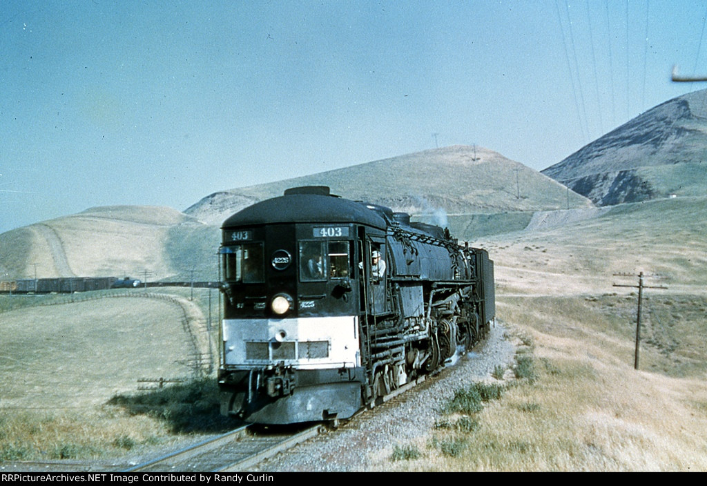 SP 4225 West with Train 403